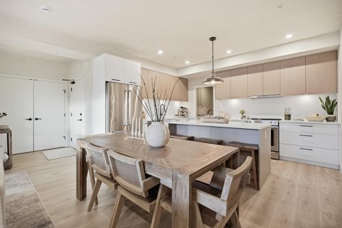 338-2635 King George Blvd, Surrey, BC, V4P0H7 | Card Image