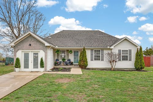 123 Sara Cir, Lebanon, TN, 37090-8702 | Card Image