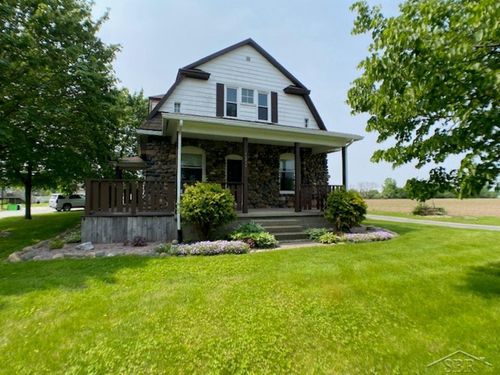 11755 Tittabawassee Rd, Freeland, MI, 48623-9231 | Card Image