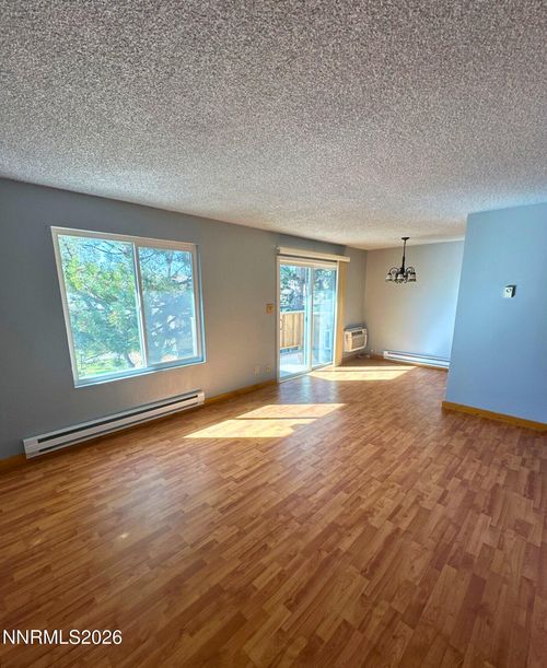 apt-166-3919 Clear Acre Ln, Reno, NV, 89512-1295 | Card Image