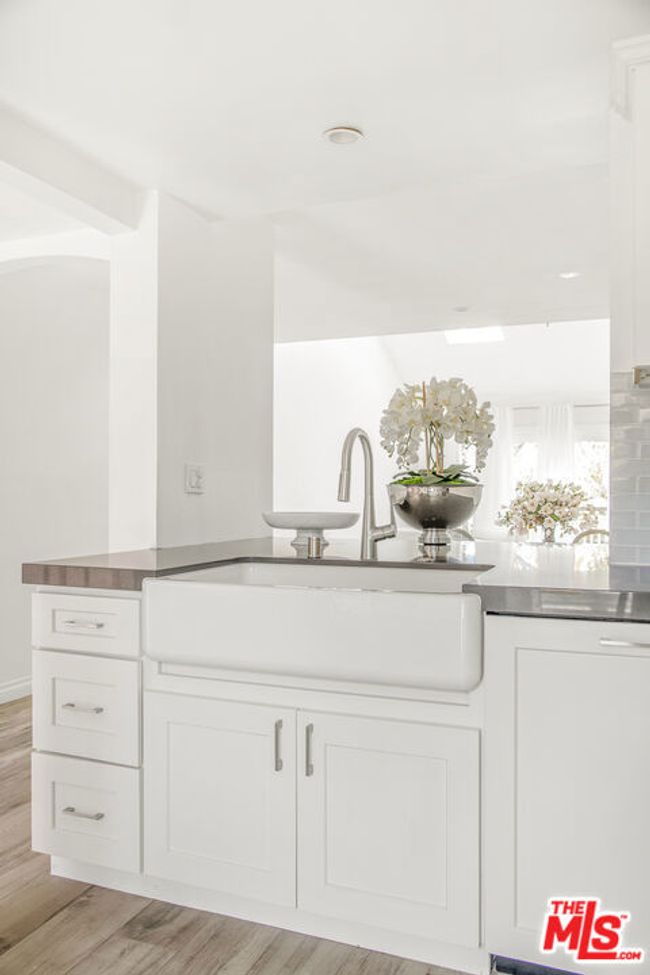 38 Sea Island Dr, Condo with 2 bedrooms, 2 bathrooms and 2 parking in Newport Beach CA | Image 10