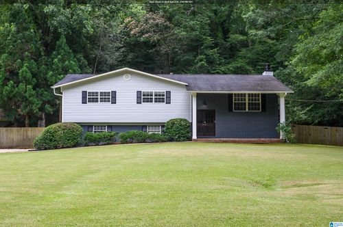 3350 Rosemary Ln, VESTAVIA HILLS, AL, 35216-3830 | Card Image