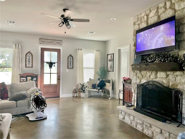3295 Fm 524 Rd, House other with 3 bedrooms, 3 bathrooms and 2 parking in Sweeny TX | Image 15