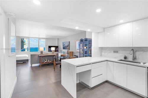 apt-1543-2301 Collins Ave, Miami Beach, FL, 33139-1612 | Card Image