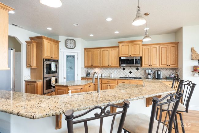 311 River View Dr, Home with 7 bedrooms, 3 bathrooms and 3 parking in Marsing ID | Image 11