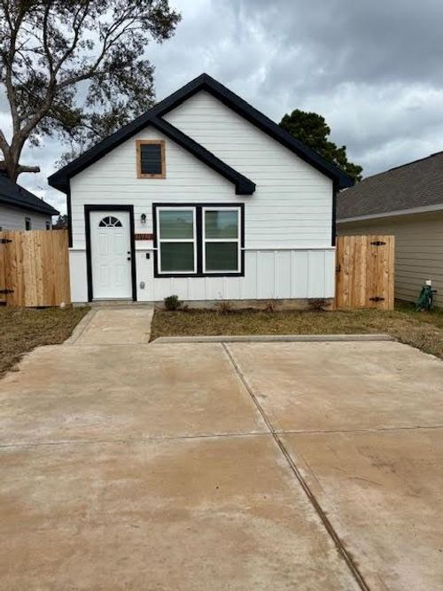 16930 W Lynbrook, Montgomery, TX, 77316 | Card Image