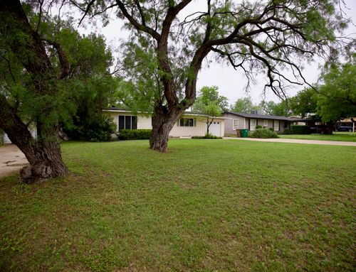 2833 W Beauregard Avenue, San Angelo, TX, 76901 | Card Image