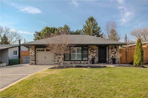 1375 Langdale Cres, Oakville, ON, L6H2K7 | Card Image