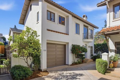 1333 Hoover St, Menlo Park, CA, 94025-4216 | Card Image