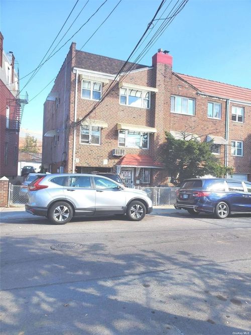 47-05 Newtown Road, Long Island City, NY, 11103 | Card Image