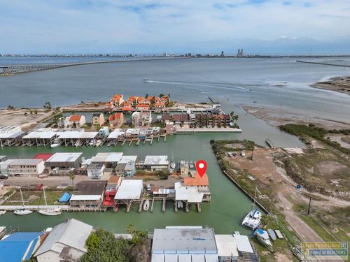 186 Windward Dr, Port Isabel, TX, 78578-5511 | Card Image