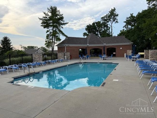 5620 Windridge Vw, Condo with 4 bedrooms, 4 bathrooms and null parking in Columbia Twp OH | Image 6