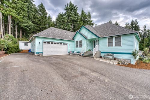 7876 Crystal Manor Ln Nw, Silverdale, WA, 98383-9390 | Card Image