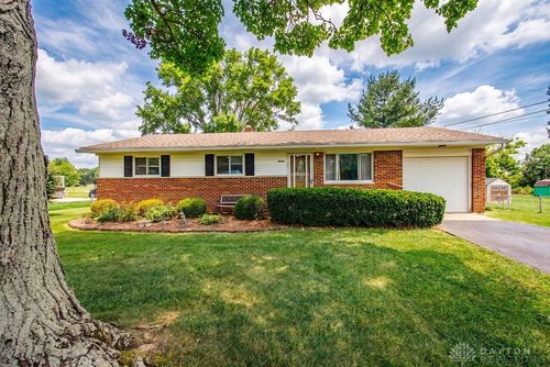 8036 Laray Dr, West Chester, OH, 45069-3754 | Card Image