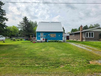 26 6 Th Ave, House other with 3 bedrooms, 1 bathrooms and 3 parking in Englehart ON | Image 2