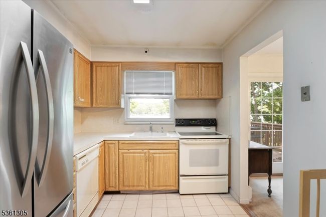 59 W Lake Shore Dr, House other with 3 bedrooms, 2 bathrooms and null parking in Rockaway NJ | Image 9