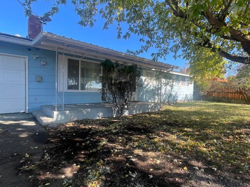 1735 Chinchalla Way, Klamath Falls, OR, 97603-5232 | Card Image