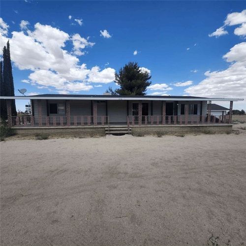 4232 Coyote Rd, Phelan, CA, 92371-7978 | Card Image
