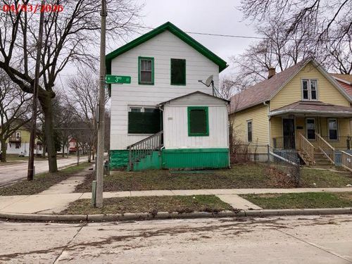 3901 N 3rd St, Milwaukee, WI, 53212-1110 | Card Image
