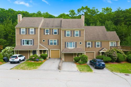 12 Walnut Cir, Merrimack, NH, 03054-2649 | Card Image