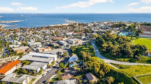 765 W 30th St, San Pedro, CA, 90731 | Card Image