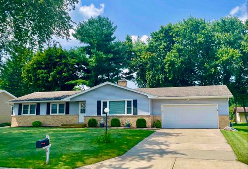 307 S Holiday Drive, Waunakee, WI, 53597 | Card Image