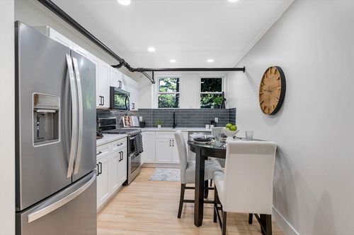 b2-52 Garden St, Cambridge, MA, 02138-1550 | Card Image