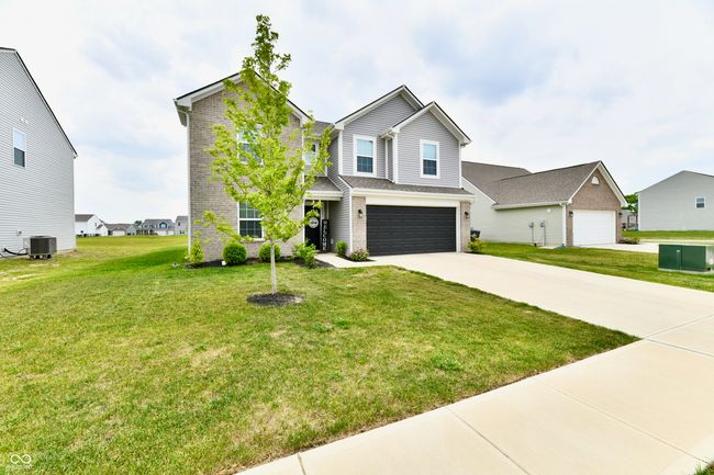 6883 Honeysuckle Way, House other with 4 bedrooms, 3 bathrooms and null parking in Pendleton IN | Image 8