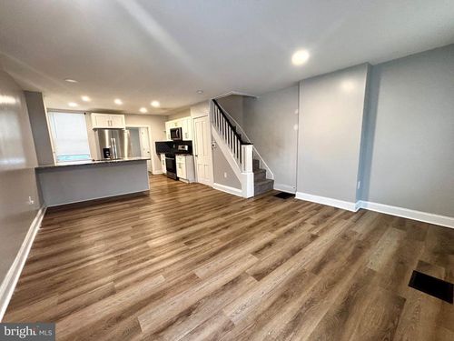 4 3rd St, BROOKHAVEN, PA, 19015-2417 | Card Image