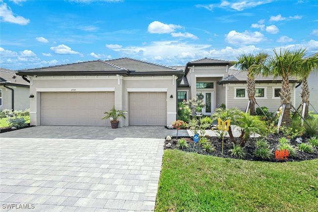 11030 Pebble Springs Run, House other with 3 bedrooms, 3 bathrooms and null parking in Fort Myers FL | Image 4