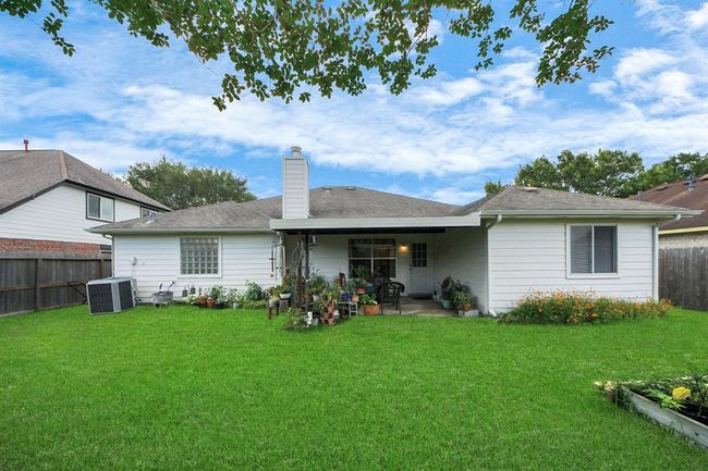 4516 Teal Glen St, House other with 3 bedrooms, 2 bathrooms and null parking in Pearland TX | Image 14