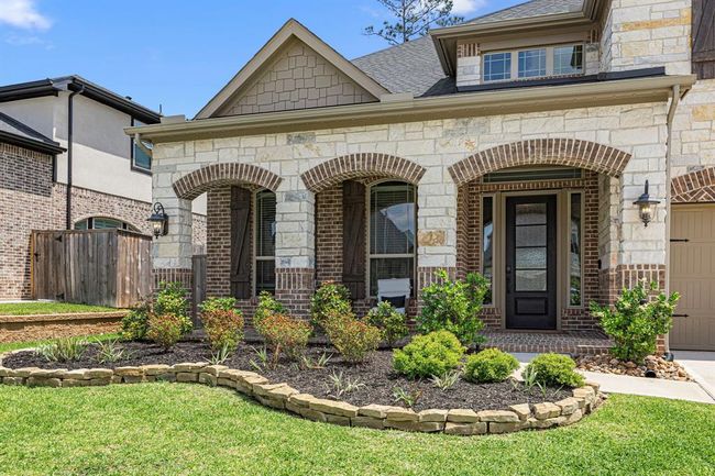 The outside of this home has been well maintained since it was built. | Image 6