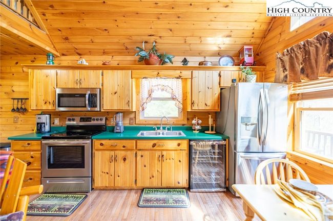 11 Lucky Lakes Rd, House other with 2 bedrooms, 3 bathrooms and null parking in Grassy Creek NC | Image 13