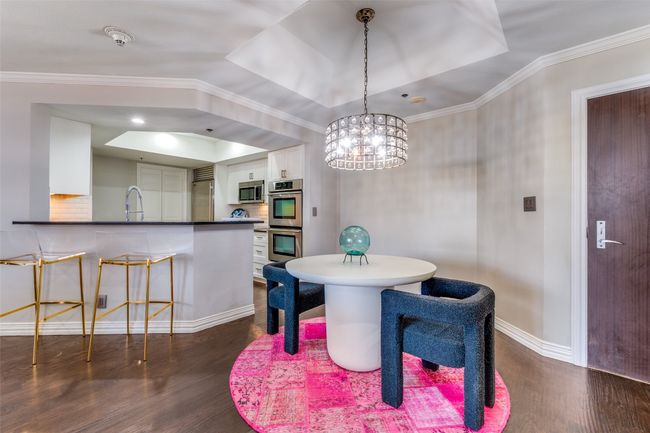 APT-900 - 5909 Luther Ln, Condo with 2 bedrooms, 2 bathrooms and null parking in Dallas TX | Image 4