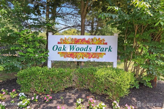 152 Redpine Loop, Townhouse with 3 bedrooms, 3 bathrooms and null parking in Old Bridge NJ | Image 27
