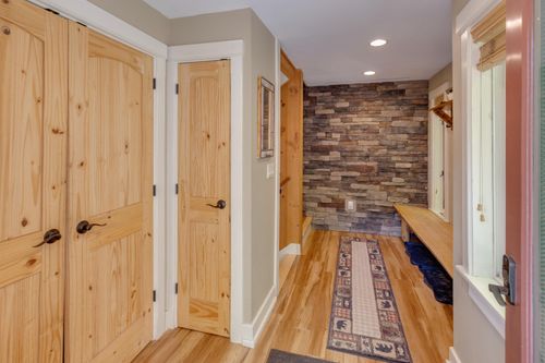 1-19 Birch Rd, Lincoln, NH, 03251 | Card Image