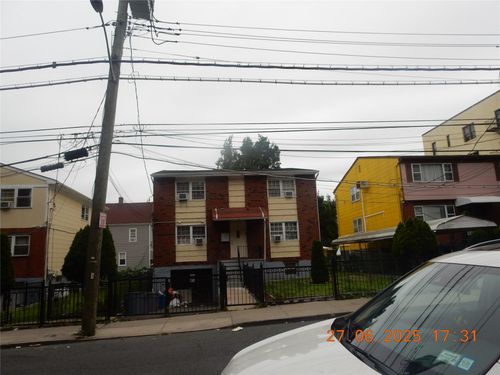 128 E 4th St, Mount Vernon, NY, 10550-4251 | Card Image