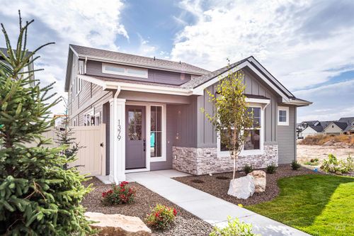 1379 E Rio Chico Dr, Kuna, ID, 83634-4899 | Card Image