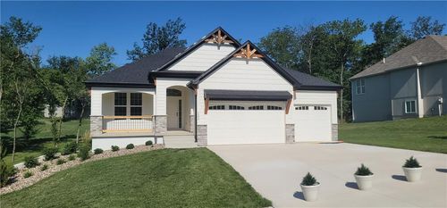 1504 Sw Stonewall Dr, Oak Grove, MO, 64075-6204 | Card Image