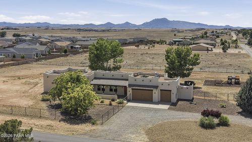 9040 N Antelope Meadows Dr, Prescott Valley, AZ, 86315-1843 | Card Image