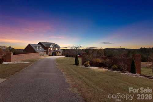 517 Cub Creek Rd, Ellenboro, NC, 28040-8733 | Card Image