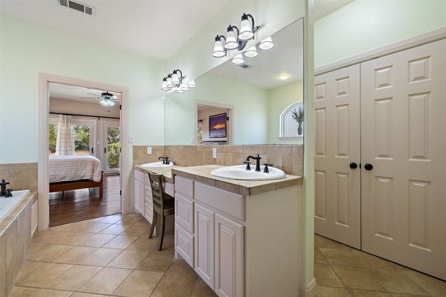 1120 Canyon View Rd, House other with 4 bedrooms, 4 bathrooms and null parking in Dripping Springs TX | Image 19