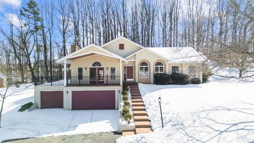 1161 Dogwood Hills Dr, Goode, VA, 24556-2233 | Card Image