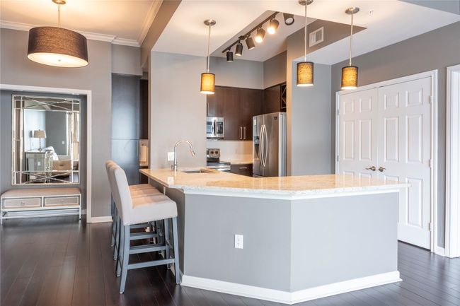 APT-645 - 3225 Turtle Creek Blvd, Condo with 2 bedrooms, 2 bathrooms and null parking in Dallas TX | Image 7