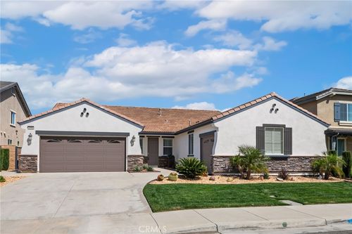 5592 Avocet Dr, Jurupa Valley, CA, 91752-4502 | Card Image