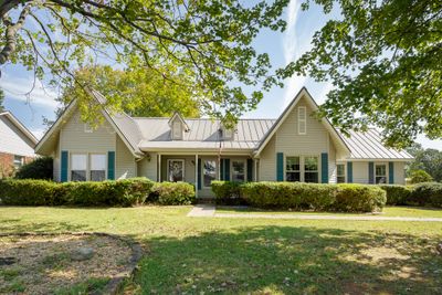 140 Oak Hill Dr W, House other with 3 bedrooms, 2 bathrooms and 4 parking in Florence AL | Image 1