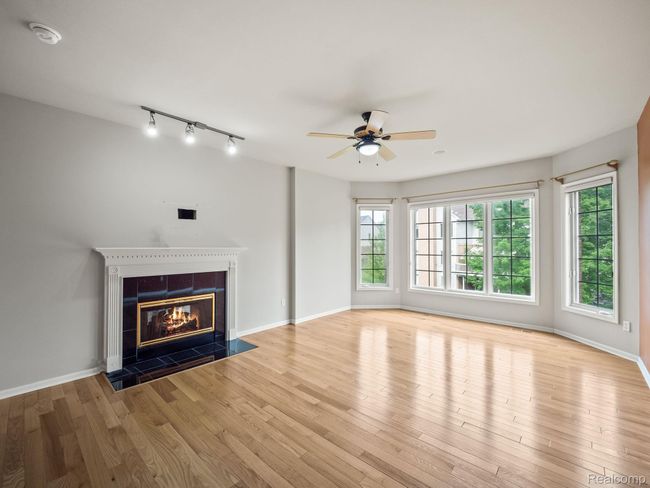 35-web-or-mls-P2222350.jpg | Image 4