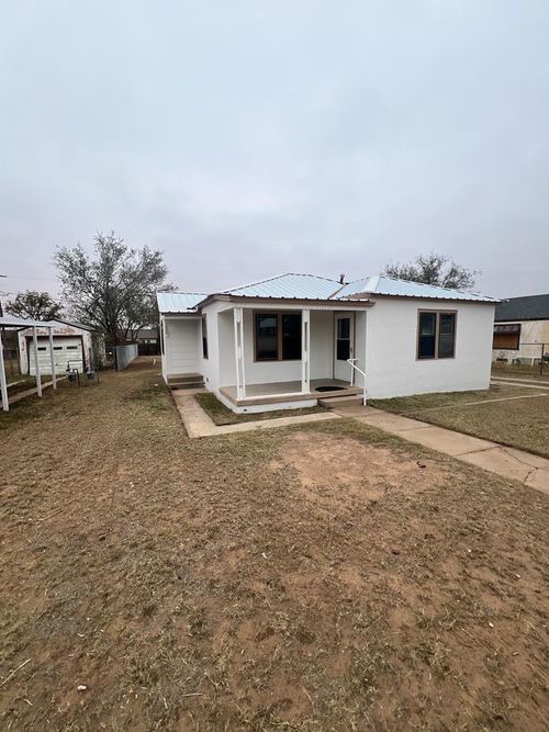 1005 Bluebonnet Ave, Big Spring, TX, 79720-3101 | Card Image
