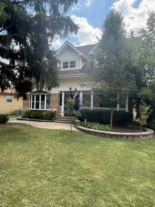 841 Wilcox Ave, Mundelein, IL, 60060-2515 | Card Image