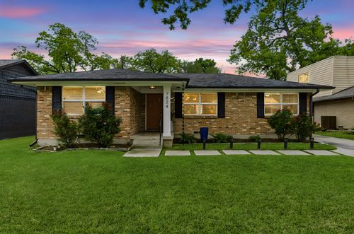 7024 Wake Forrest Dr, Dallas, TX, 75214-1743 | Card Image